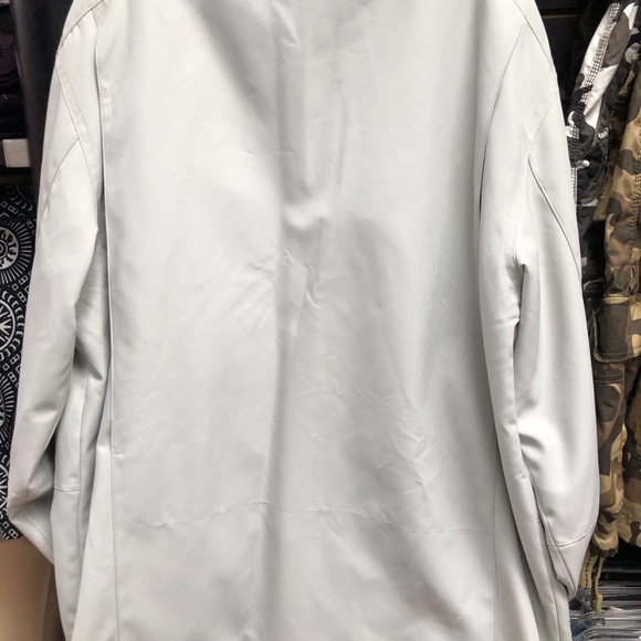 Weatherproof mans jacket - Picture 4 of 6